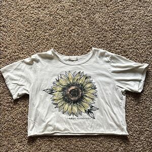 Altar’d State Women's Sunflower Graphic Tee